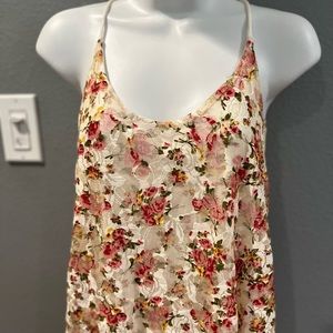 Size medium strap top